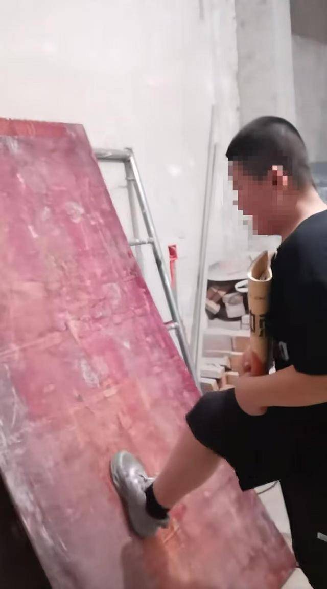 熊孩子闯入别墅搞破坏，业主：家长带孩子道歉，我回赠了试卷
