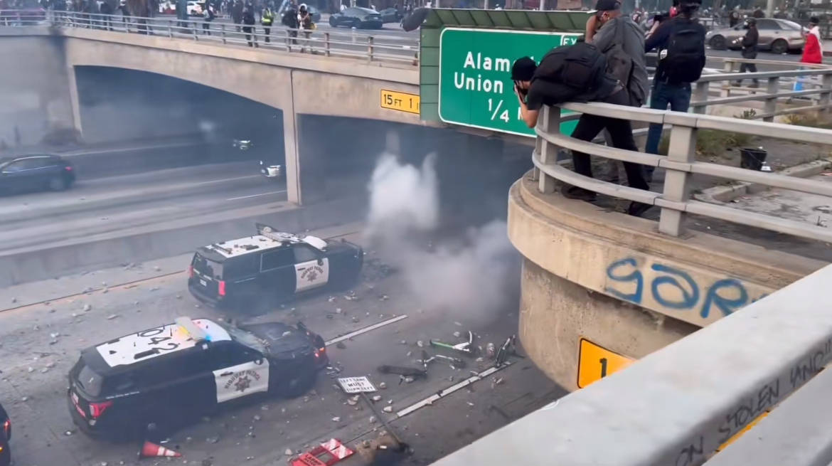 洛杉矶抗议民众与警察爆发冲突，当地华人：华人居住区比较平静，担心公司被“打砸抢”