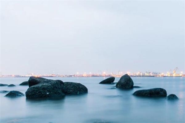 梦到原油(梦见油矿)